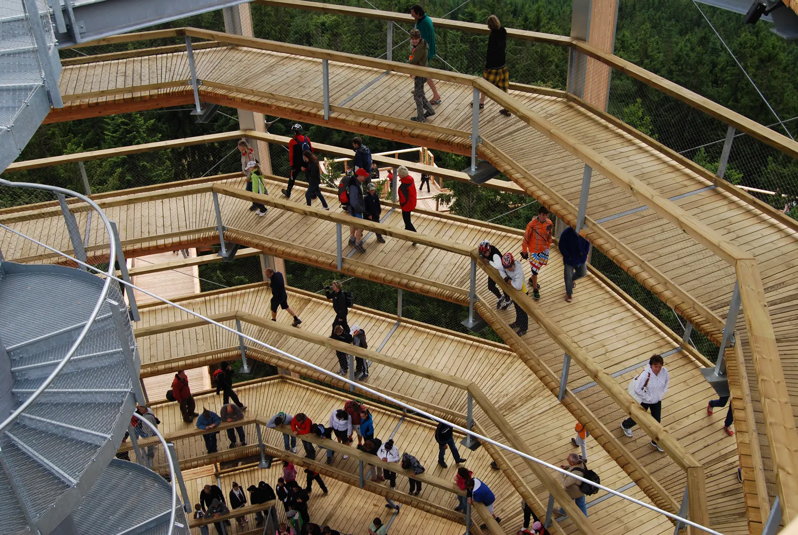 Stezka korunami stromů v Lipně nad Vltavou